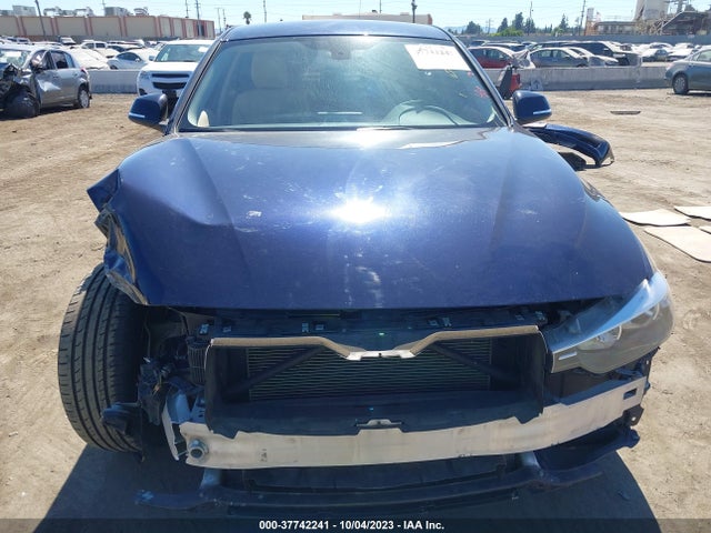BMW 3 Series 320i 2014 WBA3B1C53EP680511 Image 13