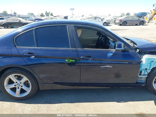 BMW 3 Series 320i 2014 WBA3B1C53EP680511 Image 14