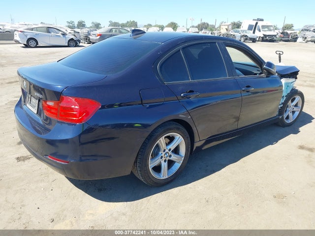 BMW 3 Series 320i 2014 WBA3B1C53EP680511 Image 4