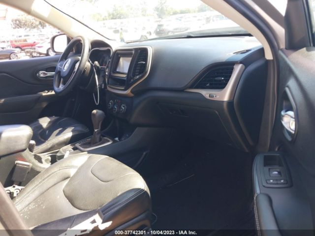 1C4PJLAB4FW631594 Jeep Cherokee Sport