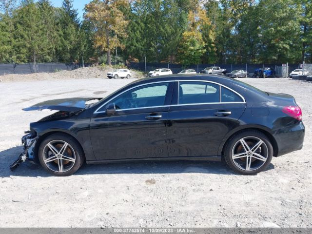 WDD3G4FB7KW035052 Mercedes-Benz A-class A 220