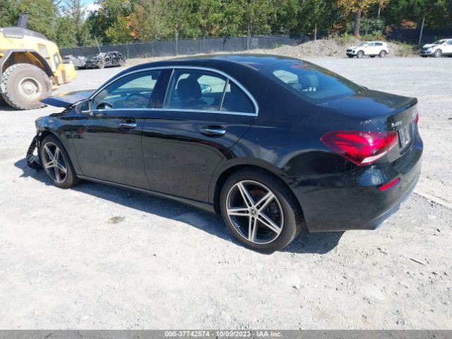 WDD3G4FB7KW035052 Mercedes-Benz A-class A 220