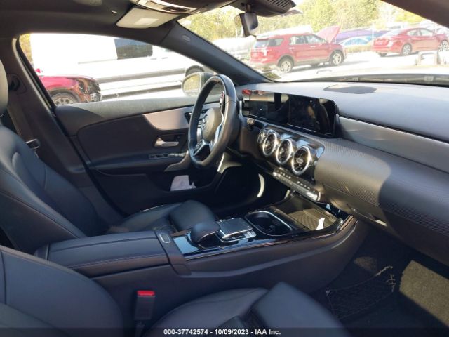 WDD3G4FB7KW035052 Mercedes-Benz A-class A 220