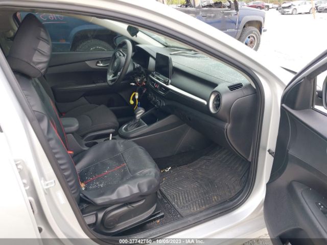 3KPF24AD2ME372496 KIA Forte Lxs