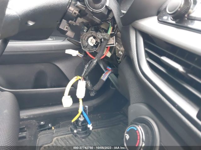 3KPF24AD2ME372496 KIA Forte Lxs