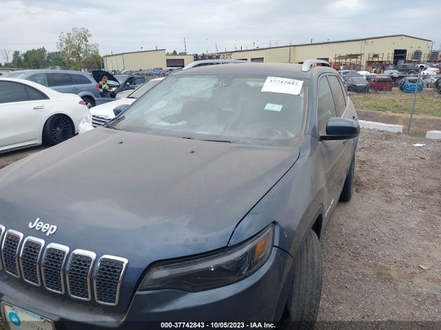 1C4PJMLB5KD425158 Jeep Cherokee Latitude Plus 4x4