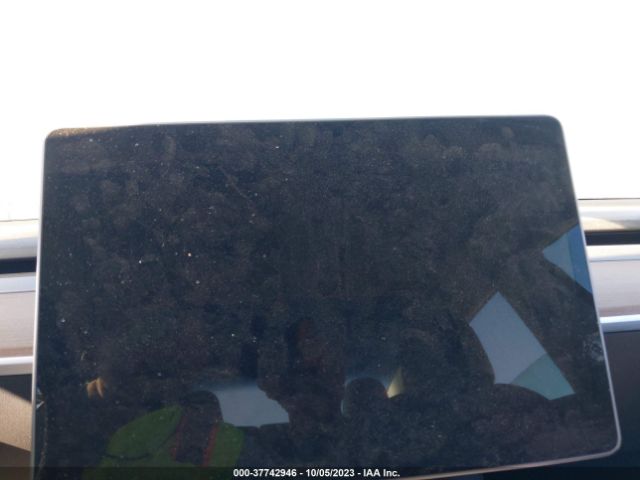 5YJ3E1EA3PF426735 Tesla MODEL 3