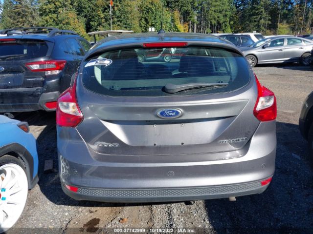 1FADP3N2XEL364060 Ford Focus Titanium