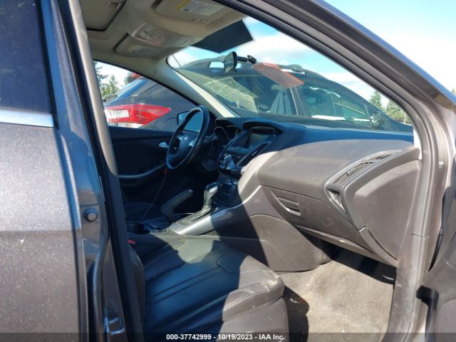 1FADP3N2XEL364060 Ford Focus Titanium