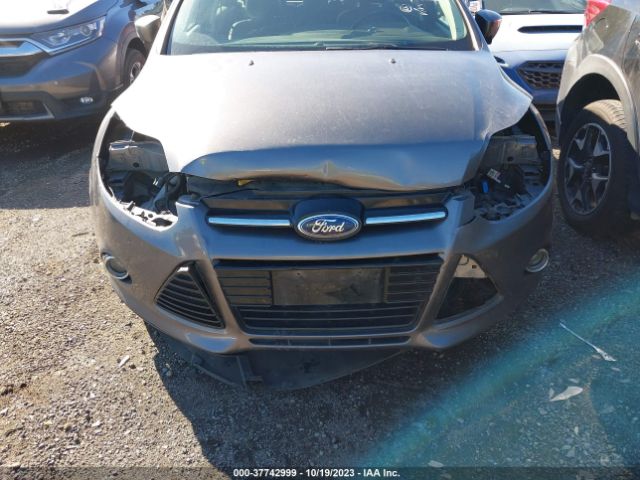 1FADP3N2XEL364060 Ford Focus Titanium