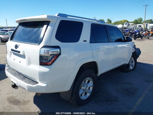 Toyota 4runner Limited 2017 JTEBU5JR9H5439442 Image 4