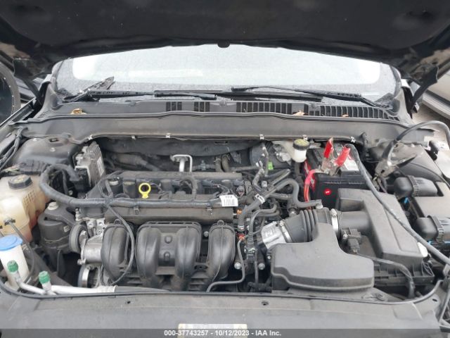 3FA6P0H78HR176786 Ford FUSION SE
