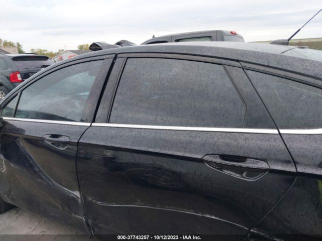 3FA6P0H78HR176786 Ford FUSION SE