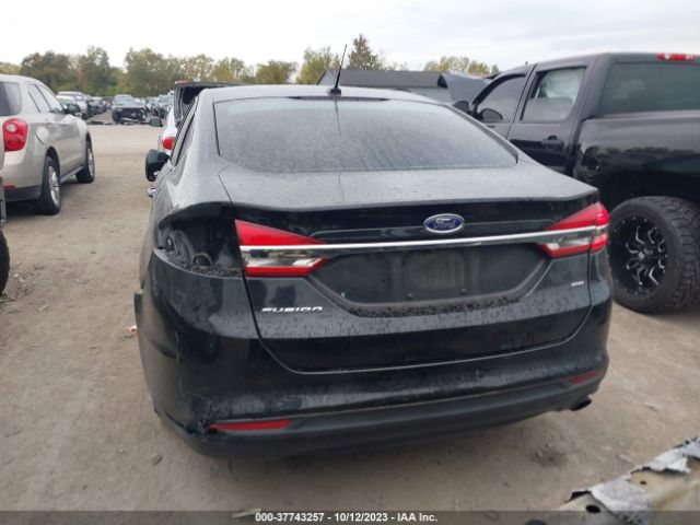 3FA6P0H78HR176786 Ford FUSION SE