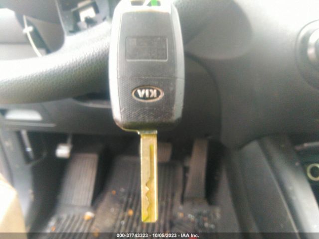 5XYPG4A39KG493443 KIA SORENTO L