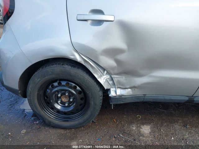 KNDJN2A27F7793752 KIA Soul Base