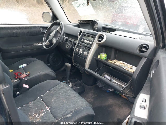 2006 SCION XB VIN: JTLKT324664110803