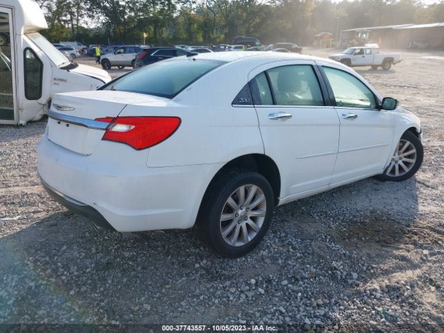 2013 CHRYSLER 200 1C3CCBCG5DN607890 Photo 3
