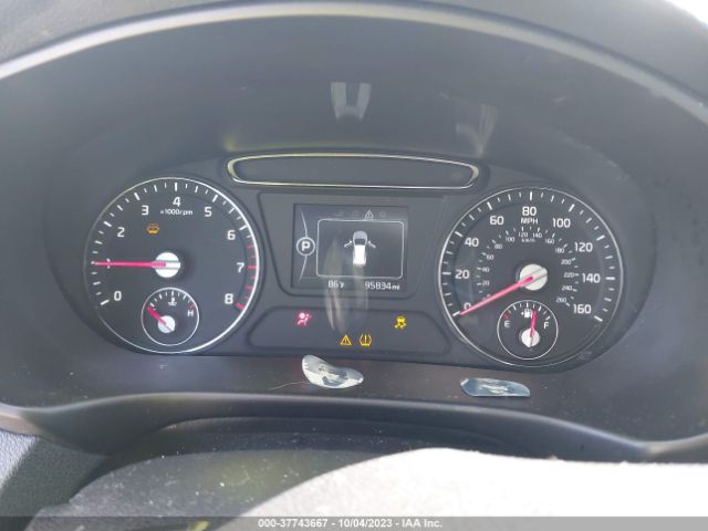 5XYPG4A33HG211418 KIA SORENTO LX