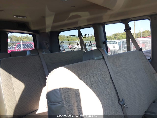 Chevrolet Express Passenger Lt 2018 1GAWGFFG0J1257760 Image 8