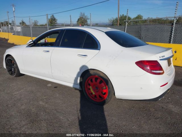 WDDZF4JB2JA377640 Mercedes-Benz E 300