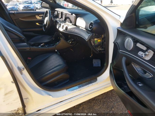 WDDZF4JB2JA377640 Mercedes-Benz E 300