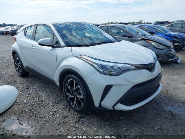 Toyota C-HR XLE 2021 NMTKHMBX1MR140059 Image 1