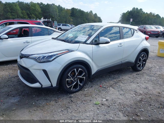 Toyota C-HR XLE 2021 NMTKHMBX1MR140059 Image 2