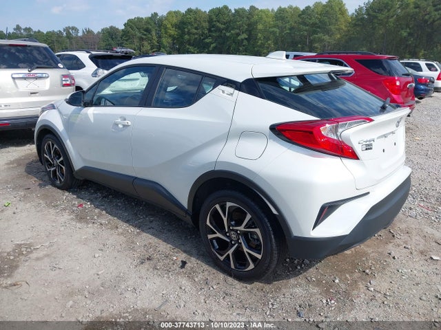 Toyota C-HR XLE 2021 NMTKHMBX1MR140059 Image 3