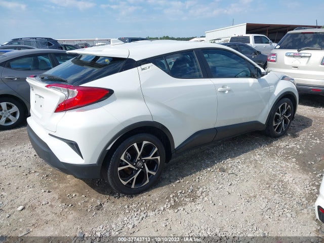 Toyota C-HR XLE 2021 NMTKHMBX1MR140059 Image 4