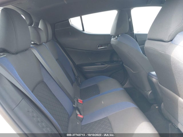 Toyota C-HR XLE 2021 NMTKHMBX1MR140059 Image 8