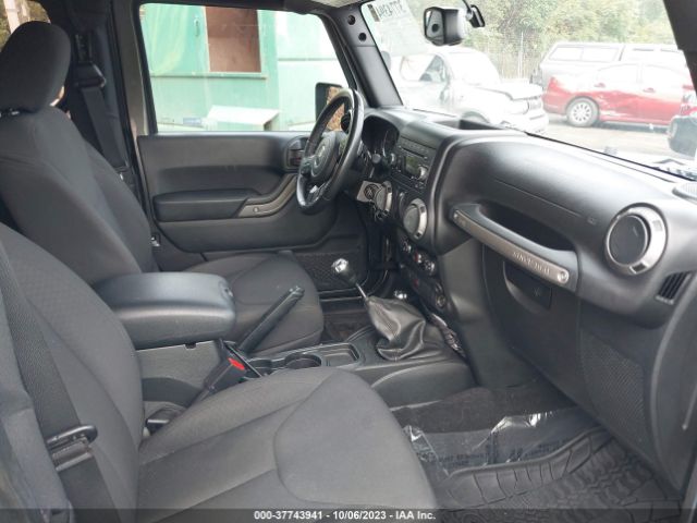 1C4AJWAG3HL517349 Jeep Wrangler Sport