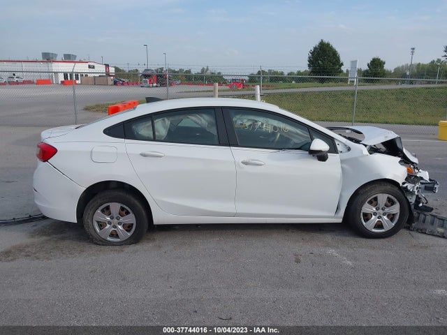 Chevrolet CRUZE LS 2018 1G1BC5SM4J7116784 Image 13