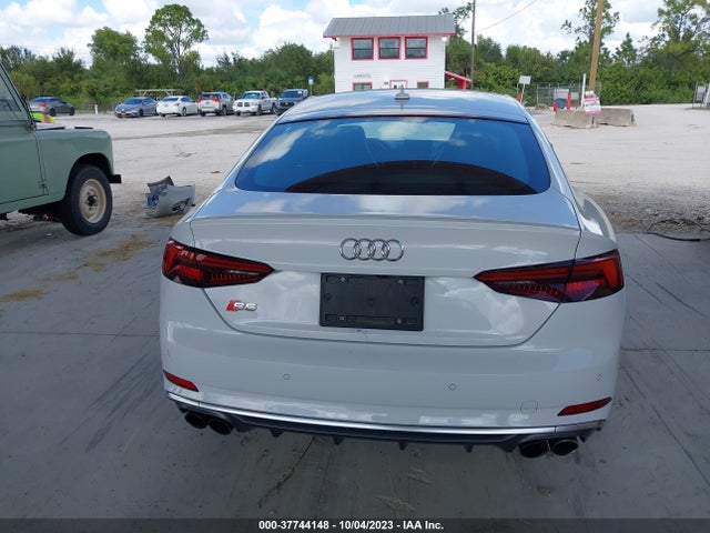 WAUB4CF55JA083970 Audi S5 Sportback Premium Plus