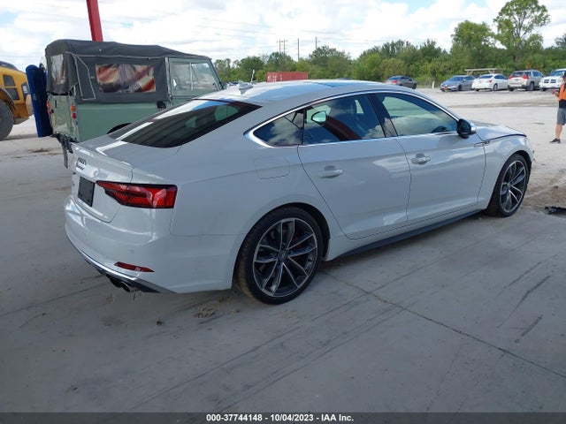 WAUB4CF55JA083970 Audi S5 Sportback Premium Plus
