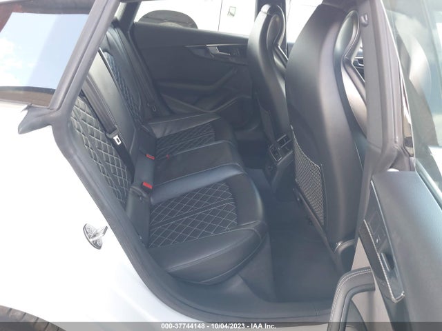 WAUB4CF55JA083970 Audi S5 Sportback Premium Plus