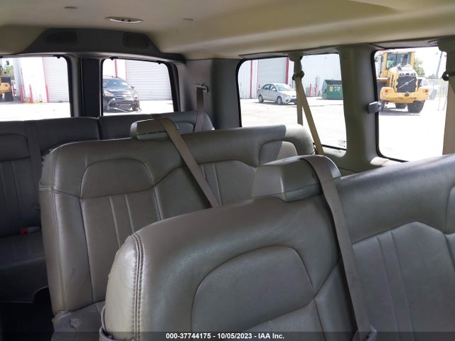 Chevrolet Express Passenger Ls 2019 1GAWGEFP6K1313793 Image 8
