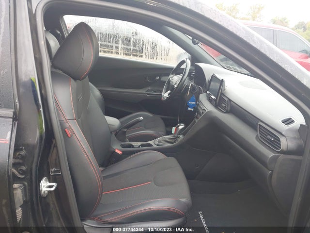 Hyundai Veloster 2.0 Premium 2020 KMHTG6AF0LU023866 Image 5