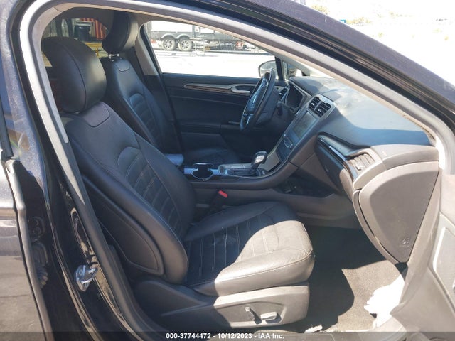 2015 FORD FUSION SE VIN: 3FA6P0HD2FR264378