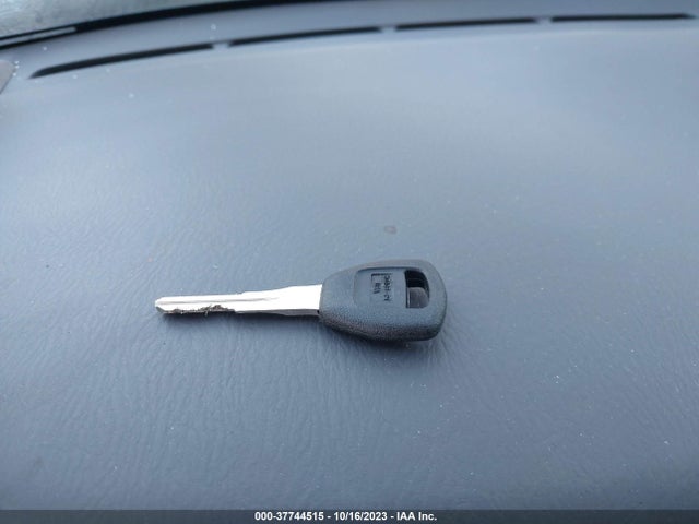 2000 HONDA ACCORD 3.0 EX VIN: 1HGCG1655YA008782