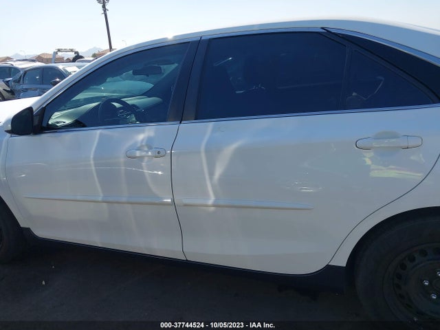 2016 TOYOTA CAMRY XLE/SE/LE/XSE VIN: 4T4BF1FK0GR556786