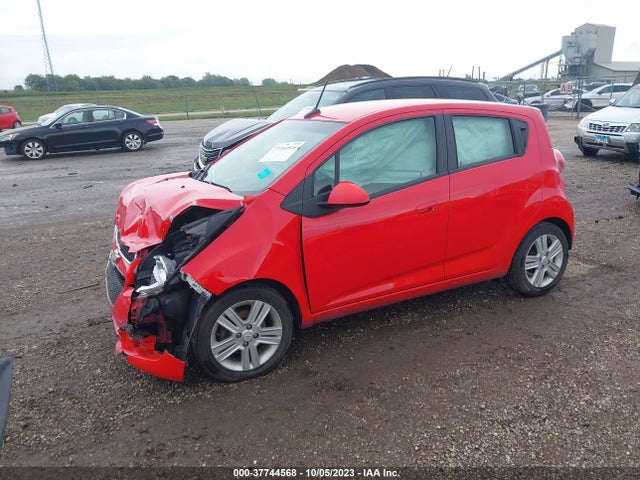 Chevrolet Spark Lt 2014 KL8CD6S94EC439202 Image 2