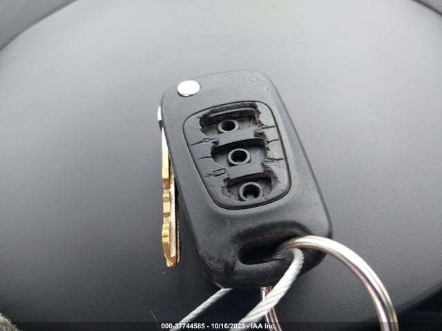 2011 KIA SOUL VIN: KNDJT2A28B7207432