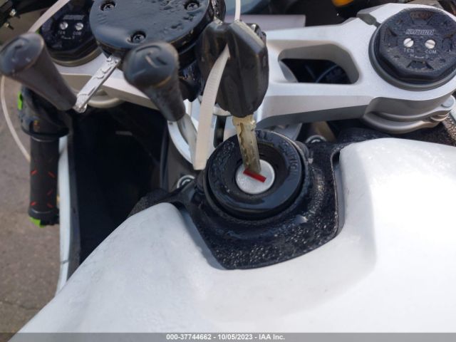 2016 DUCATI SUPERBIKE ZDM14B1W1GB001216 Photo 10