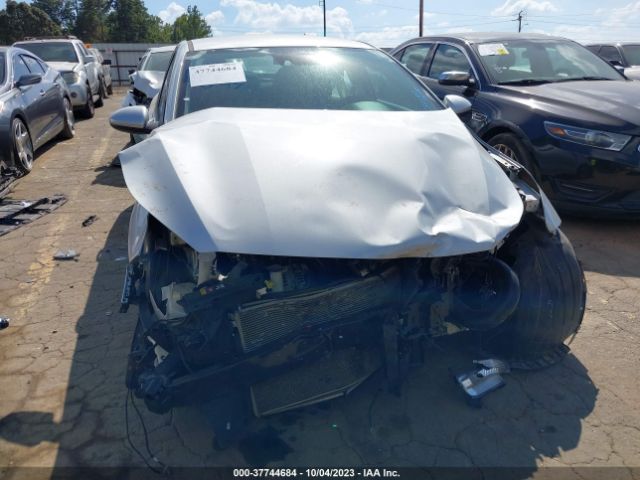 3KPF24AD1KE007840 KIA Forte Lxs