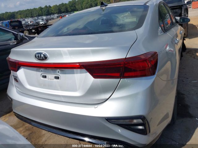 3KPF24AD1KE007840 KIA Forte Lxs