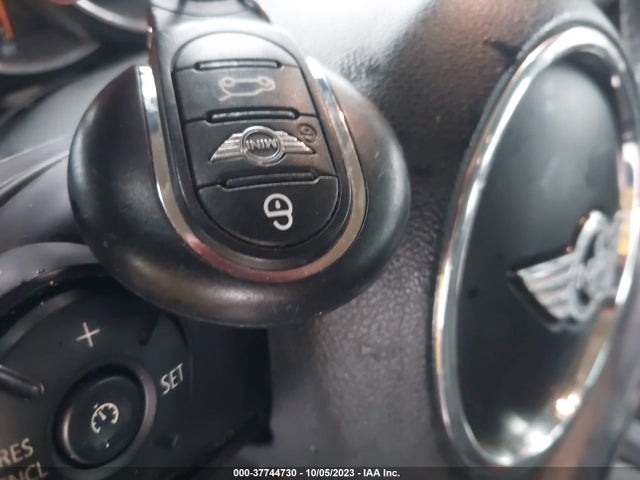 2017 MINI CLUBMAN WMWLU1C51H2F27124 Photo 10