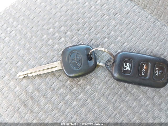 2005 TOYOTA 4RUNNER SR5 VIN: JTEBU14R450066534