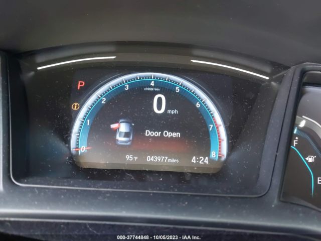 19XFC2F6XKE049077 Honda Civic Sedan Lx