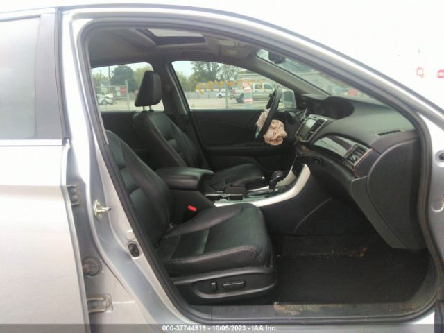 1HGCR3F97GA027213 Honda Accord Sedan Touring
